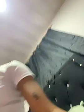 LIA PARKERR online show from 02/15/26, 12:29