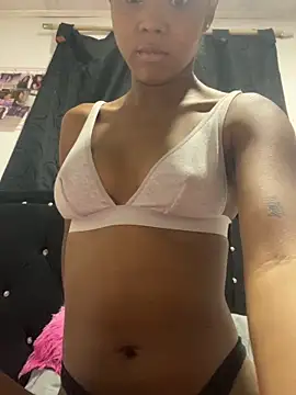 LIA PARKERR online show from 02/15/26, 09:11