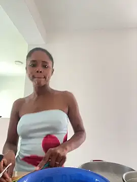 LIA PARKERR online show from 02/28/26, 04:08