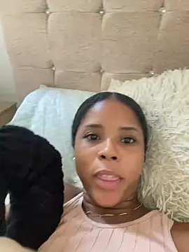 Snapshot of LIA_PARKERR chatting on 03/26/26, 07:41 LIA PARKERR online show from 03/26/26, 07:41