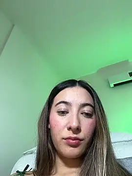 Snapshot of kloe__t18 chatting on 03/20/26, 05:40 kloe t18 online show from 03/20/26, 05:40