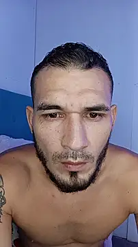 Snapshot of junior_men22 chatting on 04/10/26, 01:27 junior men22 online show from 04/10/26, 01:27