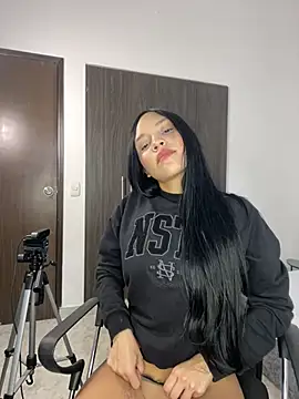 Snapshot of Malory_Saenzz chatting on 02/03/26, 07:08 Malory Saenzz online show from 02/03/26, 07:08