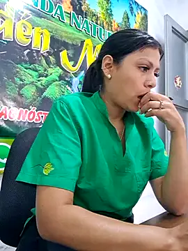 Snapshot of Tatianna_Loove_ chatting on 03/10/26, 02:33 Tatianna Loove online show from 03/10/26, 02:33
