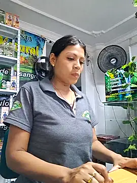 Snapshot of Tatianna_Loove_ chatting on 04/16/26, 09:39 Tatianna Loove online show from 04/16/26, 09:39