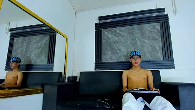 Dominic 26 online show from 02/05/26, 09:25