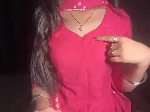 Snapshot of Simran_kaurr chatting on 04/18/26, 05:55 Simran kaurr online show from 04/18/26, 05:55