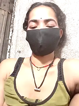 Snapshot of Sonali_Bendre chatting on 04/10/26, 02:55 Sonali Bendre online show from 04/10/26, 02:55