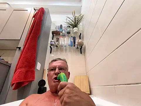 Snapshot of Korni1960 chatting on 04/11/26, 08:29 Korni1960 online show from 04/11/26, 08:29