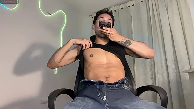 rafael stone11 online show from 03/10/26, 12:37