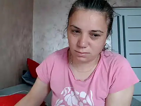 Snapshot of LorraGrey chatting on 06/04/26, 04:18 LorraGrey online show from 06/04/26, 04:18