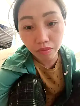 hot-luna- online show from 02/22/26, 09:52