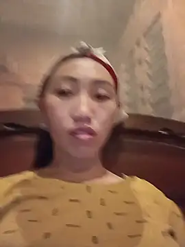 hot-luna- online show from 05/19/26, 09:10