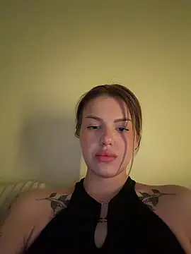 Snapshot of AkylinaGold chatting on 04/18/26, 09:59 AkylinaGold online show from 04/18/26, 09:59