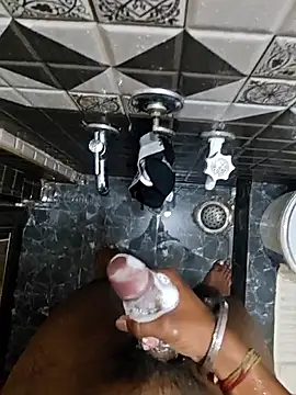 telugucoupless143 online show from 04/01/26, 09:21