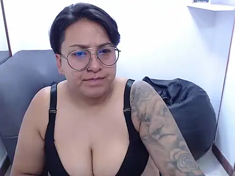 Snapshot of Normani_Bates chatting on 02/03/26, 12:54 Normani Bates online show from 02/03/26, 12:54