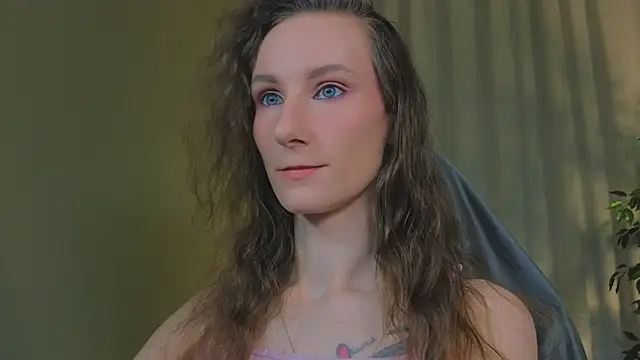 Snapshot of AriaLiko chatting on 04/04/26, 08:28 AriaLiko online show from 04/04/26, 08:28