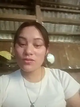 Snapshot of Momo-biki chatting on 04/09/26, 02:44 Momo-biki online show from 04/09/26, 02:44