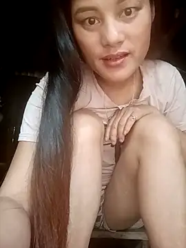 Snapshot of Momo-biki chatting on 08/07/26, 12:23 Momo-biki online show from 08/07/26, 12:23