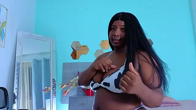 DanielaGil7 online show from 02/04/26, 12:22