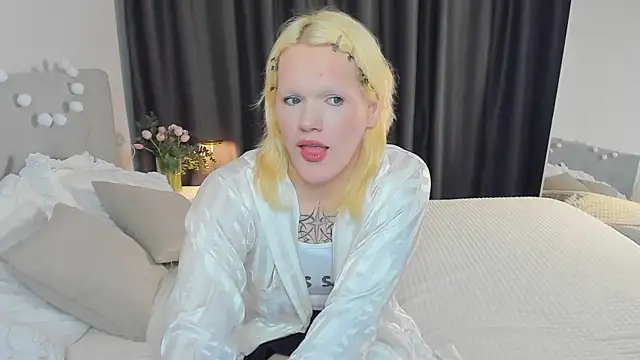 Lollita Morgan online show from 02/08/26, 08:45