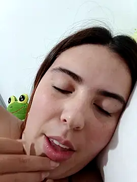 Snapshot of lyss_muller chatting on 03/14/26, 04:18 lyss muller online show from 03/14/26, 04:18