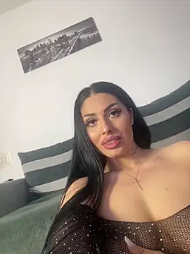 Snapshot of CindyTail chatting on 04/19/26, 08:55 CindyTail online show from 04/19/26, 08:55