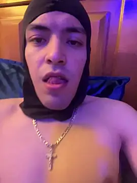 Snapshot of Tupapi696969q chatting on 03/13/26, 03:57 Tupapi696969q online show from 03/13/26, 03:57