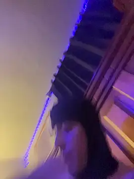 Snapshot of Tupapi696969q chatting on 03/16/26, 05:44 Tupapi696969q online show from 03/16/26, 05:44