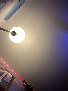 Snapshot of Tupapi696969q chatting on 03/19/26, 03:21 Tupapi696969q online show from 03/19/26, 03:21