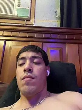 Snapshot of Tupapi696969q chatting on 03/31/26, 07:09 Tupapi696969q online show from 03/31/26, 07:09