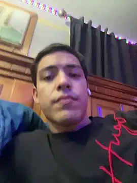 Snapshot of Tupapi696969q chatting on 04/01/26, 07:42 Tupapi696969q online show from 04/01/26, 07:42