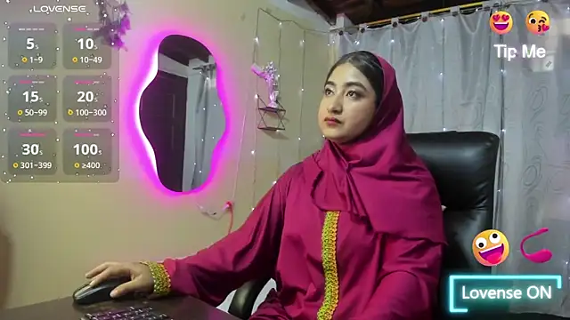 SamiraAwada online show from 03/26/26, 06:57