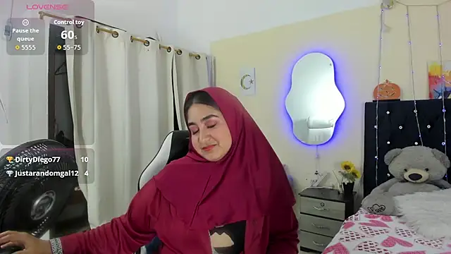 Snapshot of SamiraAwada chatting on 04/24/26, 07:38 SamiraAwada online show from 04/24/26, 07:38