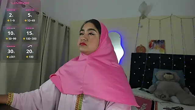 Snapshot of SamiraAwada chatting on 05/15/26, 07:10 SamiraAwada online show from 05/15/26, 07:10