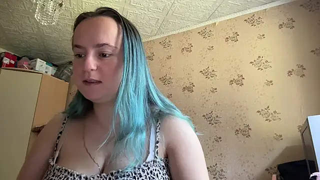 Bubblegum Tempt online show from 06/12/26, 04:11