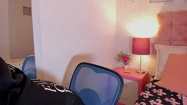 Snapshot of MiaaBlake_ chatting on 03/04/26, 07:09 MiaaBlake online show from 03/04/26, 07:09