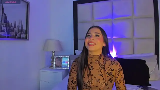 Snapshot of SussyFox chatting on 03/29/26, 03:06 SussyFox online show from 03/29/26, 03:06