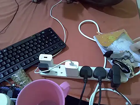 Snapshot of precious035 chatting on 02/06/26, 07:28 precious035 online show from 02/06/26, 07:28