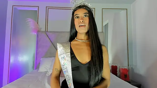 NiicoleLeroy online show from 03/18/26, 12:08