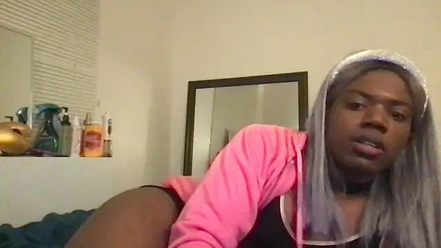 Snapshot of frenchiego chatting on 03/09/26, 04:27 frenchiego online show from 03/09/26, 04:27