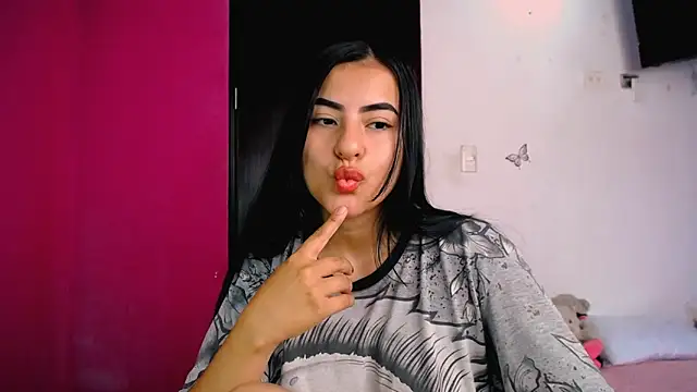 charlotte petit  online show from 02/24/26, 05:00