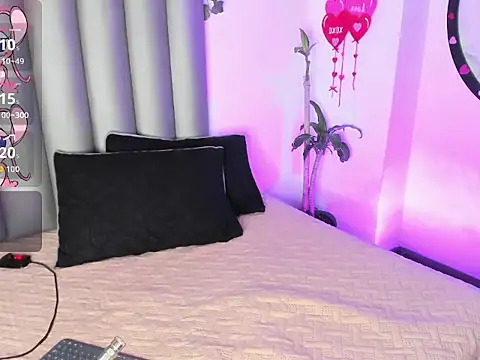 Snapshot of Miaa-Foxx chatting on 03/16/26, 08:24 Miaa-Foxx online show from 03/16/26, 08:24