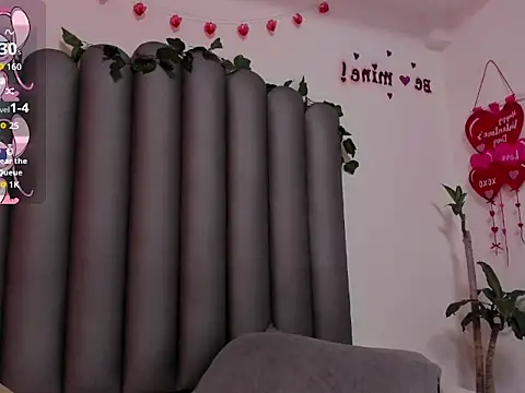 Snapshot of Miaa-Foxx chatting on 03/21/26, 07:17 Miaa-Foxx online show from 03/21/26, 07:17