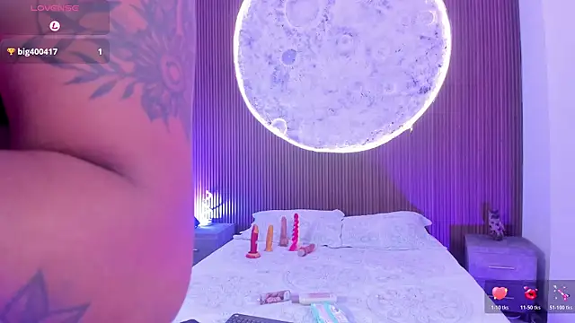 JazminRusso  online show from 02/14/26, 05:37