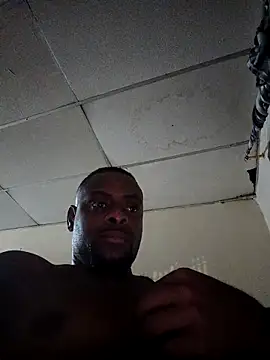 Snapshot of Tuverdugo12 chatting on 05/07/26, 03:45 Tuverdugo12 online show from 05/07/26, 03:45