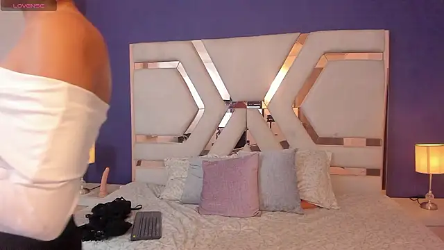 Sara Evaanns online show from 02/12/26, 02:34