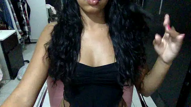 Snapshot of BaddieGirl199 chatting on 03/17/26, 09:07 BaddieGirl199 online show from 03/17/26, 09:07