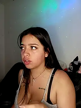 Snapshot of _juli17_ chatting on 03/07/26, 10:29 juli17 online show from 03/07/26, 10:29