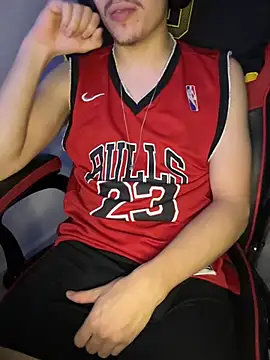 Snapshot of hungtwinkBR chatting on 03/03/26, 03:34 hungtwinkBR online show from 03/03/26, 03:34